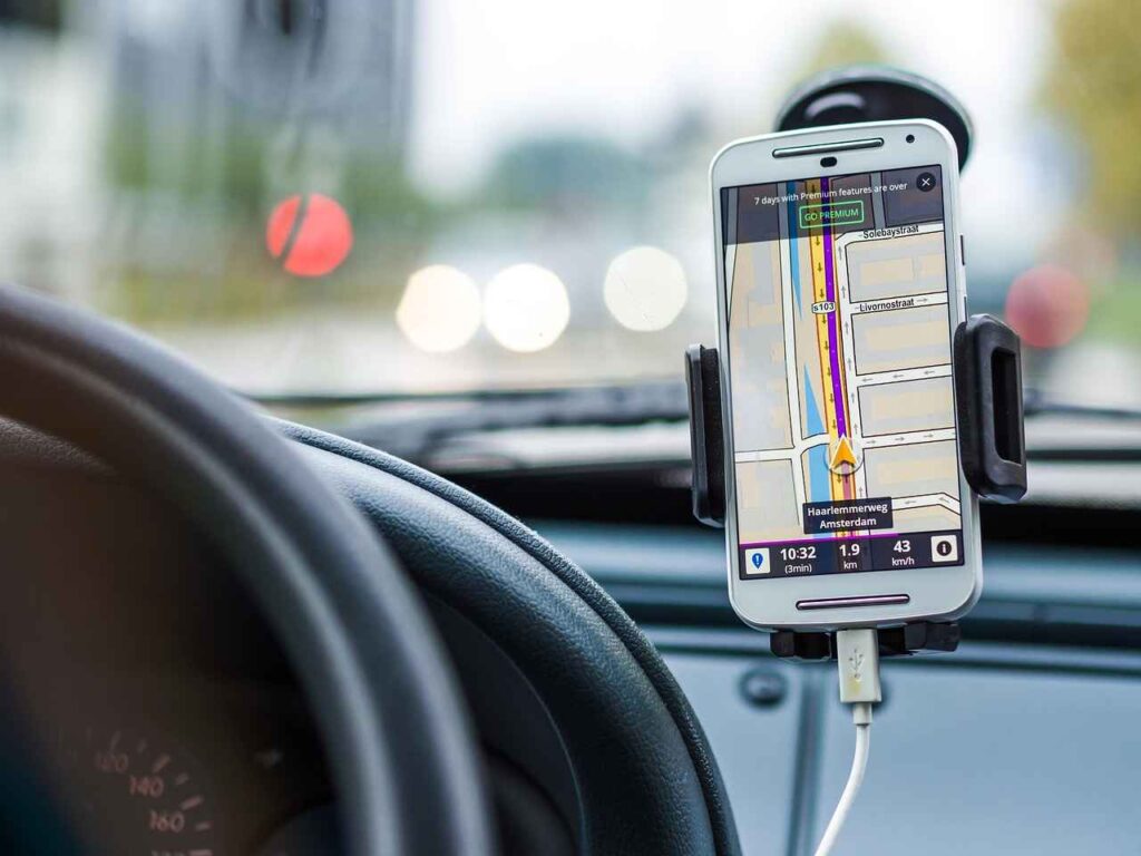 best mobile phone holders for car under 1000